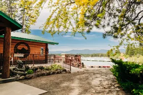 Lake House Getaway | Fire Pit, Games & Fast WiFi - Image 4