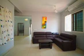 Board at the Villa - Image 3
