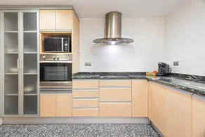 Comfortable and bright apartment near beaches and Valencia - Image 4
