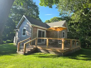 Hamptons Waterview Cottage - Image 4