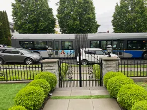3 Room 5 Beds Suite, close to YVR/Skytrain/Transit - Image 2