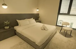 Modern Luxurious 1BR, Penthouse BLISS - Image 5