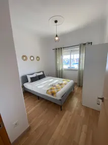 Almada Central Apartment - Image 2