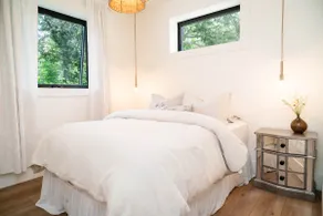 Boutique Retreat House in Prince Edward County - Image 5