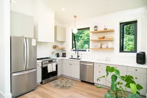 Boutique Retreat House in Prince Edward County - Image 3