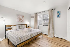 Family Duplex Retreat | 5BR | Train to NYC | Gym - Image 4