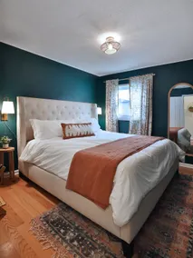 THE GOOD PLACE Uptown Westerville, Colorful & Cozy - Image 4