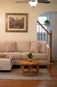 Hardy House, Cozy 3 BR Home Near KC - Image 2