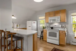West-End Gem 2BR | Live like a Local in Portsmouth - Image 2
