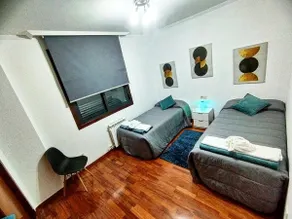 Located downtown, comfortable, spacious and equipped - Image 3