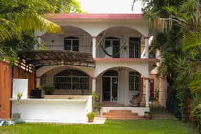 Mexican-style house in the center, right by the lagoon - Image 2