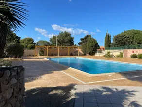 Apartment with pool & terrace | Garden view - Image 4
