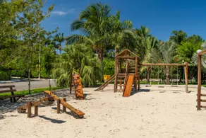 Space and nature near the beach - Image 3