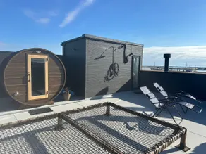 1-minute walk to the sea/up to 9 people/entire building/barrel sauna/3rd floor ocean view BBQ/pets allowed/wood stove - Image 5