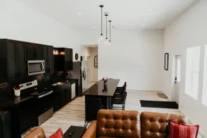 Black Steel Suites 1 - Image 4