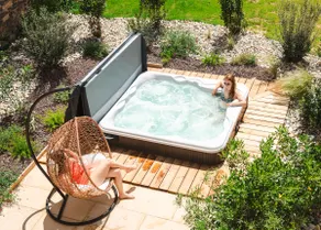 A romantic retreat with a private spa in Pézenas - Image 3