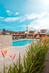 Great location, a block away from the beach  - Image 2