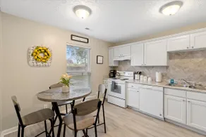Cozy Central Retreat: 3BR/2BA 6 - Image 5