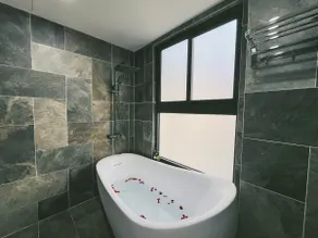 >Beautiful Apartment* Bathtub*Highfloor< - Image 5