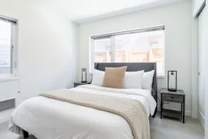 Modern Tri-Level Townhouse m/s Downtown, Greenlake - Image 4