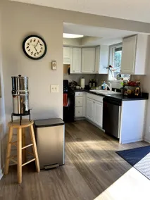 Peaceful Autzen/PeaceHealth 2 Bedroom - Image 3