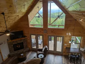 Modern cabin: hot tub, stunning views, fireplaces! - Image 5
