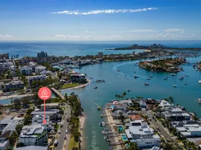 Modern Riverfront Apartment: Walk to Beach & Wharf - Image 2