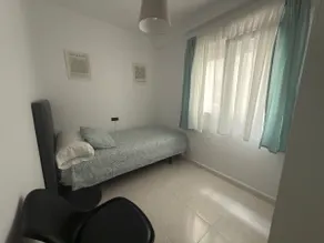 Spacious apartment for 7 · 4 bedrooms · near the beach - Image 4