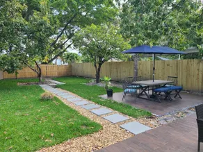 Radiant centrally located house - Image 2