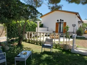 Villa surrounded by greenery with hydro sauna - Image 4