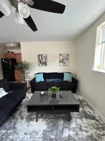 Charming Cozy Stay - Image 2