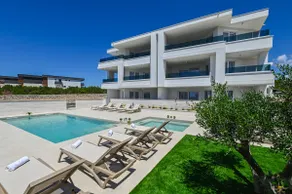 One-Bedroom apartment Lux with Pool - Image 4