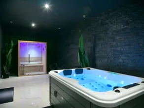 Luxury Villa 1 hour from Paris - Pool, Spa & Sauna - Image 3