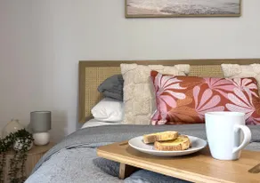 The Little Beach Retreat - Relaxing family sized home one street from the sea! - Image 4