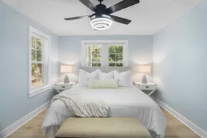 Forest Hills Manor | King Bed| Cozy Workspace - Image 2