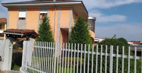 Apartment in Borgomanero - Image 2