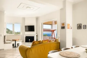 180 Seaview Home - Image 4