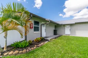 Cozy 2BR - Minutes to Ft. Myers Beach - Image 5