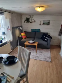 Cozy 1700s cottage on Björkholmen in Karlskrona - Image 3