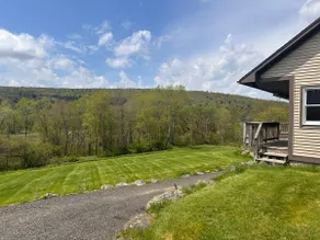 Rail Trail House - Main floor - Image 4