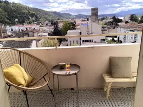 2 bedrooms with views, elevator, close to the center - Image 2