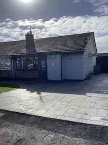 Fern Court, Bungalow close to sea. - Image 3