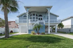 Waterfront-Direct Gulf Access-Dock-Kayaks-Pool - Image 5