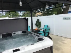 Park Side Guest House/ Hot Tub/ Outdoor Fire Pit - Image 2
