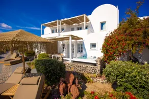 Phaos Premier Suite with Hot Tub & Sea View - Image 2