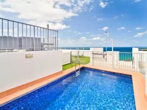 Ocean Views, Pool & Parking | 2 Mins to Beach - Image 5