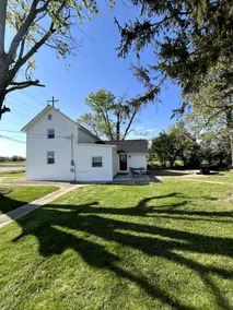 62 Farmhouse - Image 3