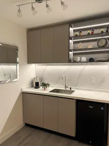 Cozy Private Suite - 10 Mins YVR/Skytrain (North) - Image 3