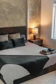 The Blackstone® Luxury 1BR w/ King Bed, Gym, Pool - Image 3