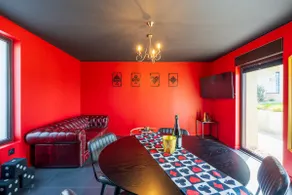 Original duplex: round bed & retro arcade terminal - Image 5
